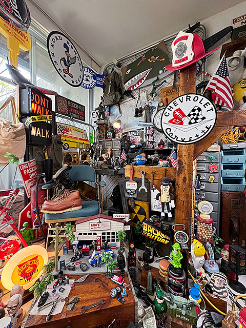 シボレー　C1　初代コルベット　ロゴ　ラウンド型　ブリキ看板 ■ アメリカン雑貨 アメリカ雑貨 |  | 03