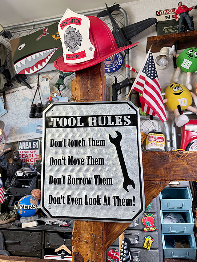 「俺の道具ルール　4箇条」　エンボス　ティンサイン　ツールルール　ブリキ看板 ■ アメリカン雑貨 アメリカ雑貨 |  | 05
