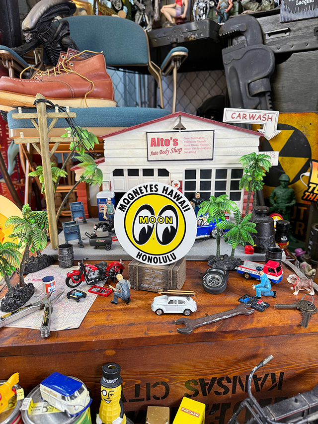 ムーンアイズ　ハワイ　アイボール　ステッカー ■ アメリカン雑貨 アメリカ雑貨 |  | 01