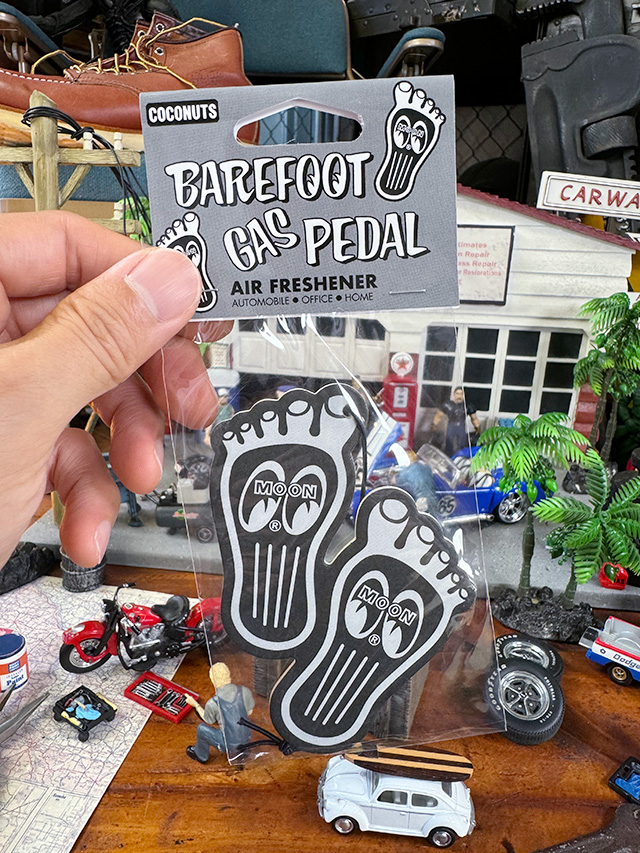ムーンアイズ　ベアフット　ガスペダル　エアーフレッシュナー　（ココナッツの香り） ■ アメリカン雑貨 アメリカ雑貨 | 