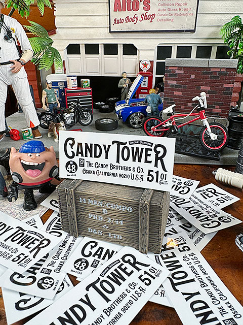 キャンディタワー　オフィシャル　ステッカー　Mサイズ　8.5cm　（ホワイト） ■ アメリカ雑貨 アメリカン雑貨 |  | 03