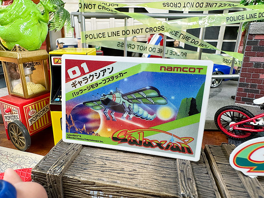 ナムコ　オフィシャル　ステッカー　ギャラクシアン　（ソフト＆タイトルロゴ）　初代ファミコン ■ アメリカン雑貨 アメリカ雑貨 |  | 03