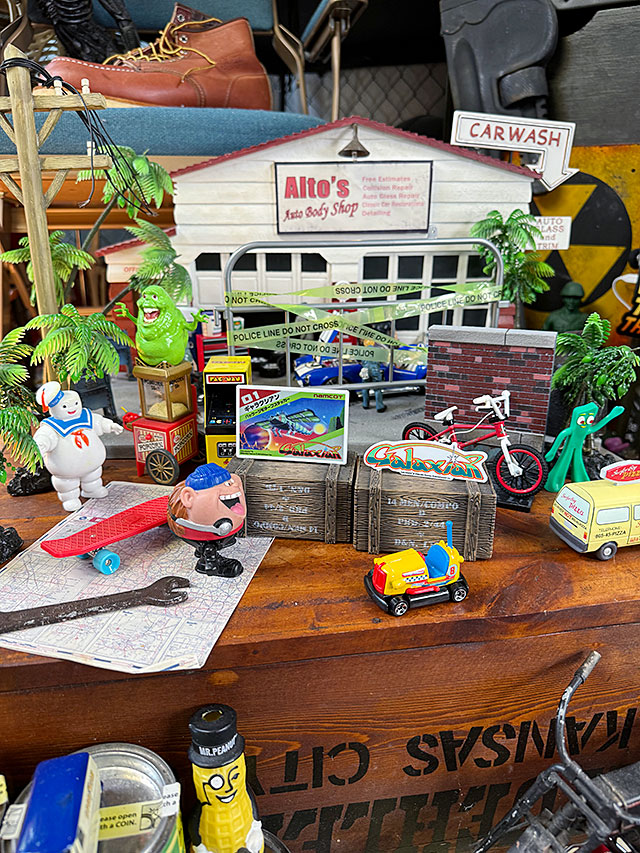 ナムコ　オフィシャル　ステッカー　ギャラクシアン　（ソフト＆タイトルロゴ）　初代ファミコン ■ アメリカン雑貨 アメリカ雑貨 |  | 05