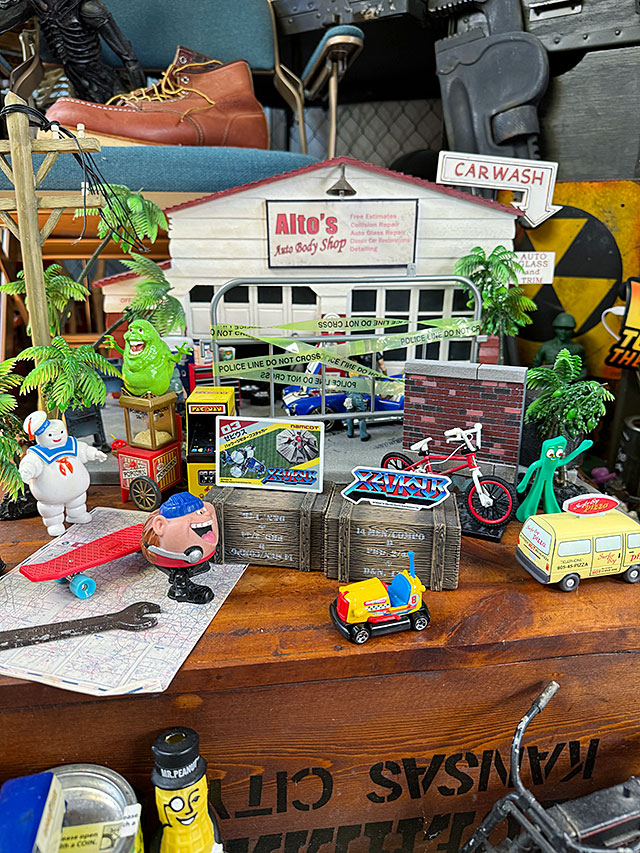 ナムコ　オフィシャル　ステッカー　ゼビウス　（ソフト＆タイトルロゴ）　初代ファミコン ■ アメリカン雑貨 アメリカ雑貨 |  | 05