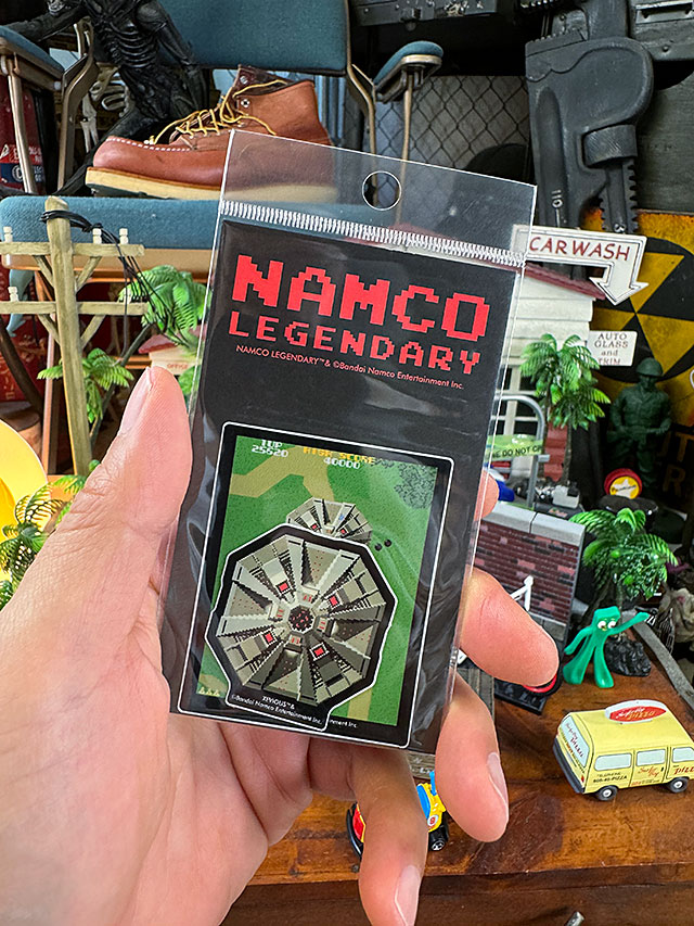 ナムコ　オフィシャル　ステッカー　ゼビウス　（ゲーム画面＆アンドアジェネシス）　初代ファミコン ■ アメリカン雑貨 アメリカ雑貨 |  | 01