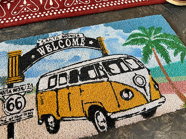 ルート66　ココマット　（ワーゲンバス/サンタモニカ）靴のままで使う玄関マット ■ アメリカン雑貨 アメリカ雑貨 |  | 01
