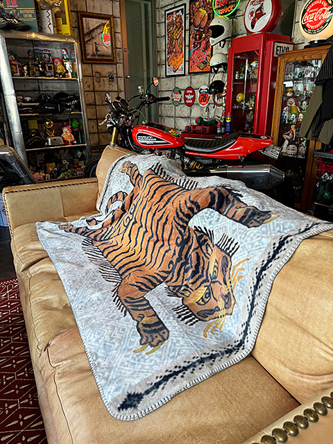 ポストジェネラル　フランネル　フリースブランケット　（タイガー）　90cm×150cm ■ アメリカン雑貨 アメリカ雑貨 |  | 08