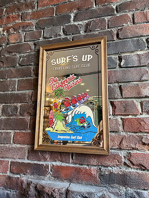 アメリカン　ウッド　パブミラー　（カリフォルニアレーズン/縦型） ■ アメリカン雑貨 アメリカ雑貨 |  | 04