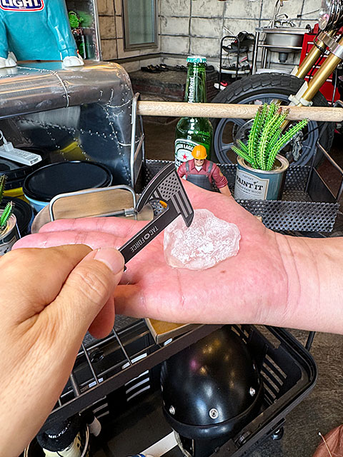 タックフォース　斧型　栓抜き＆アイスピック　Gotta Open It！　（ストーンウォッシュ） ■ アメリカン雑貨 アメリカ雑貨 |  | 06