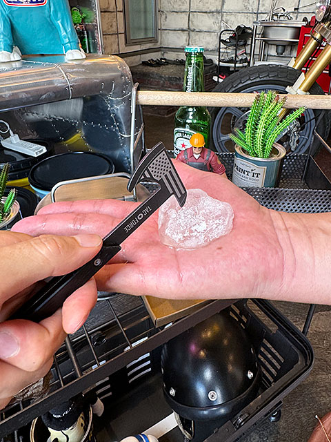 タックフォース　斧型　栓抜き＆アイスピック　Gotta Open It！　（ストーンウォッシュ） ■ アメリカン雑貨 アメリカ雑貨 |  | 08