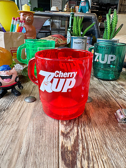 7UP セブンアップ スタッキングマグ （クリアレッド） 単品