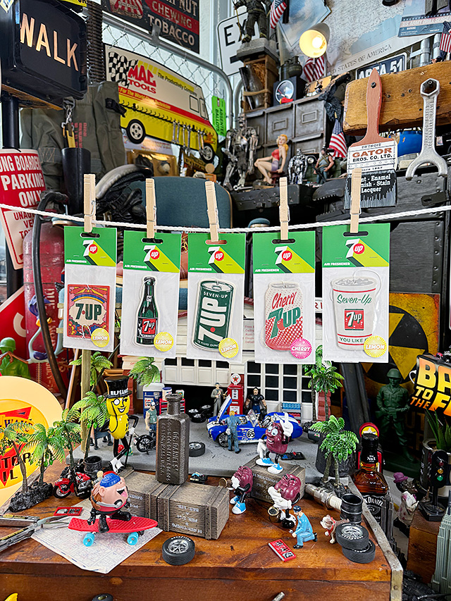 7UP　セブンアップ　エアーフレッシュナー　（全5種セット）　レモンの香り、チェリーの香り ■ アメリカン雑貨 アメリカ雑貨 |  | 03