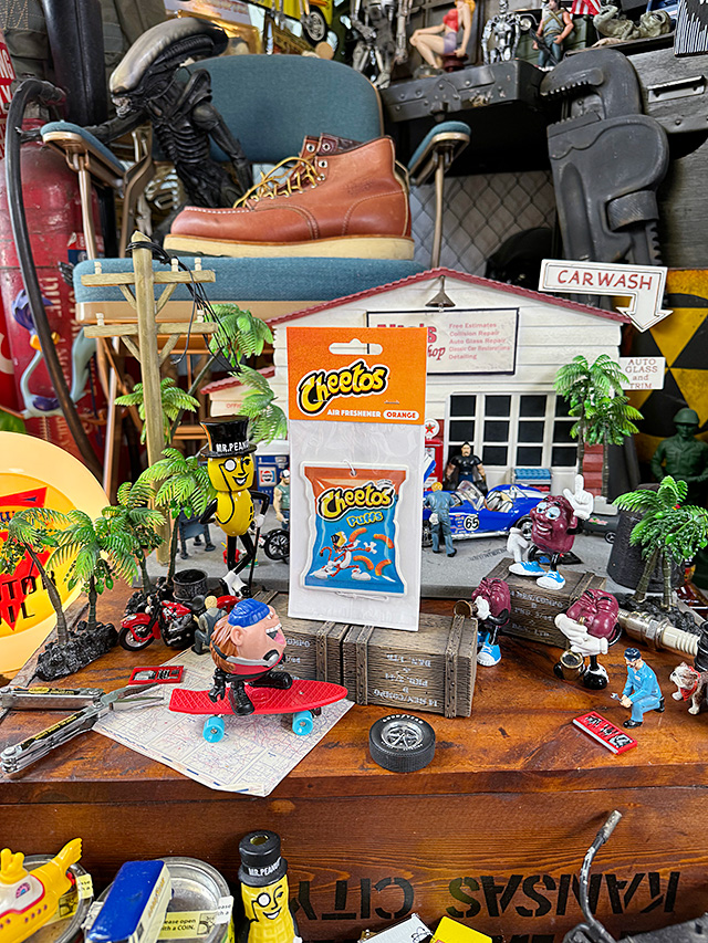 チートス　エアーフレッシュナー　（パッケージ/ブルー）　オレンジの香り ■ アメリカン雑貨 アメリカ雑貨 |  | 01