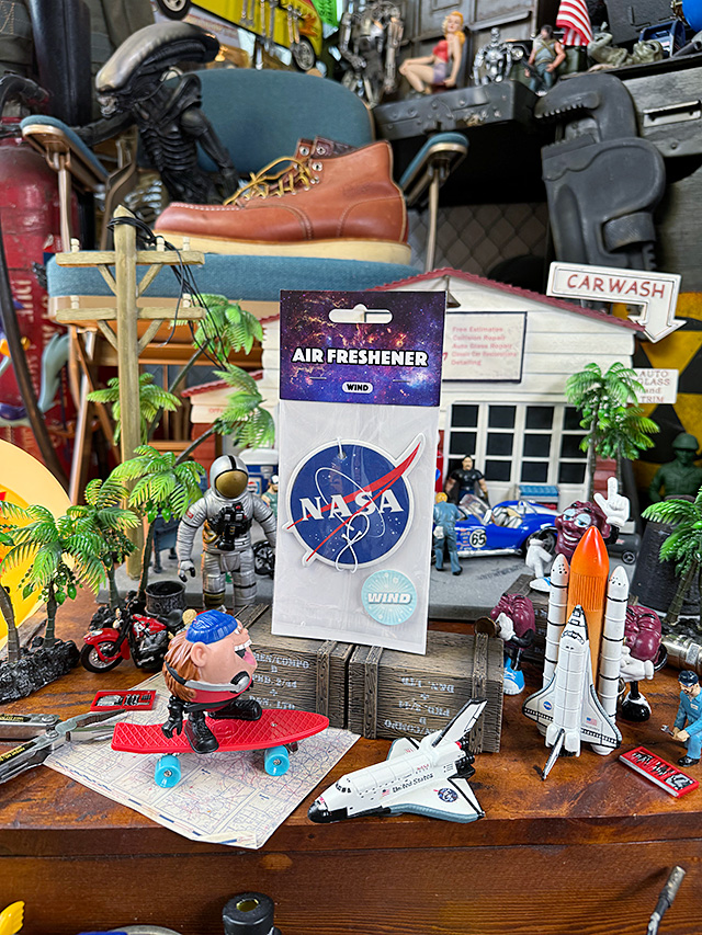 NASA　ミートボールロゴ　エアーフレッシュナー　（ウィンドの香り） ■ アメリカン雑貨 アメリカ雑貨 |  | 01