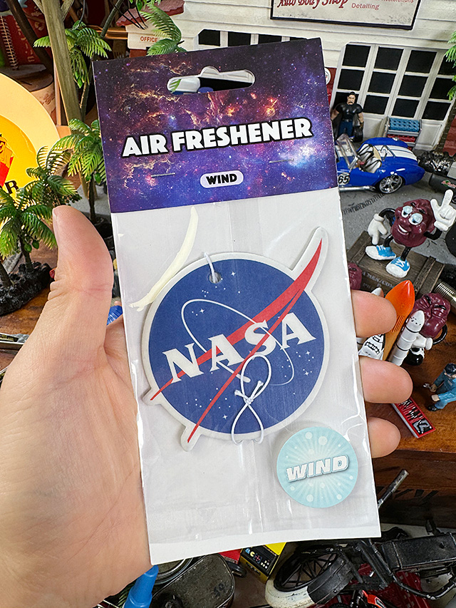 NASA　ミートボールロゴ　エアーフレッシュナー　（ウィンドの香り） ■ アメリカン雑貨 アメリカ雑貨 |  | 02