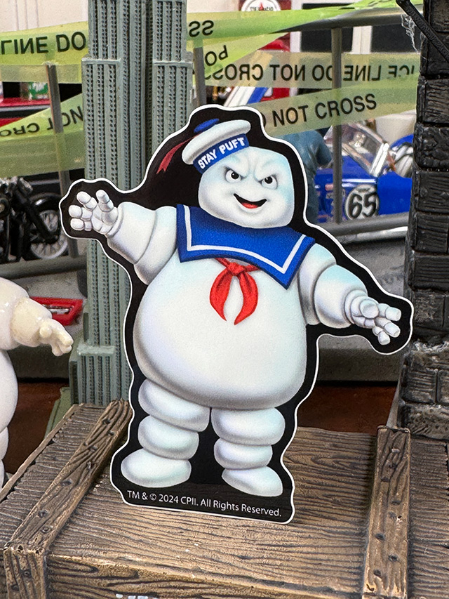 映画　ゴーストバスターズ　オフィシャル　ステッカー　（マシュマロマン/怒り顔） ■ アメリカン雑貨 アメリカ雑貨 | 