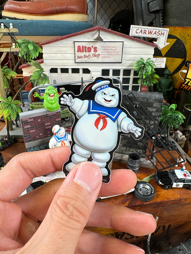 映画　ゴーストバスターズ　オフィシャル　ステッカー　（マシュマロマン/怒り顔） ■ アメリカン雑貨 アメリカ雑貨 |  | 02