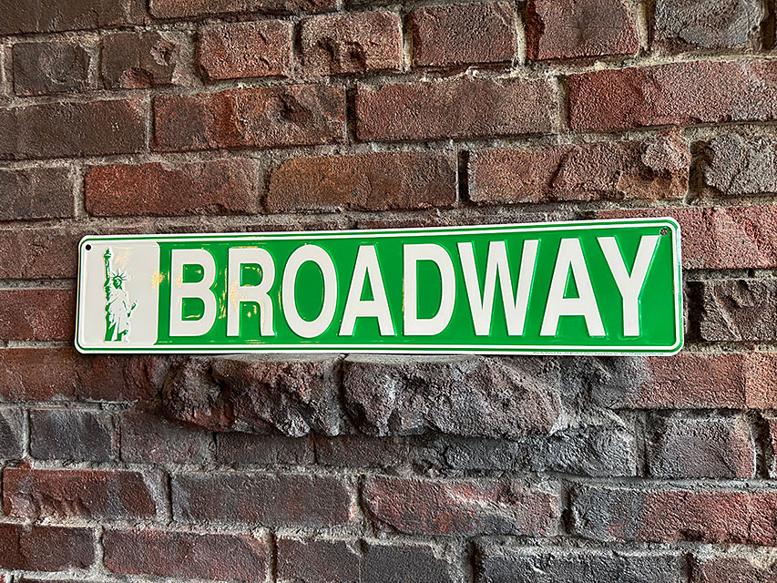 ニューヨーク　ブロードウェイ　ストリートサイン　ブリキ看板 ■ アメリカン雑貨 アメリカ雑貨 | 