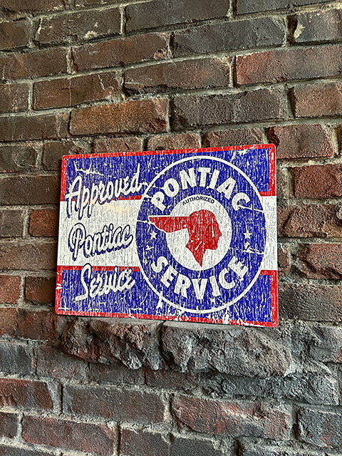 ポンティアック　サービス　チーフポンティアック　ブリキ看板　エイジングサイン ■ アメリカン雑貨 アメリカ雑貨 |  | 05