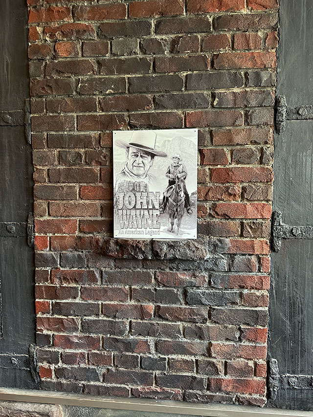 ジョン・ウェイン　ブリキ看板　（AMERICAN LEGEND） ■ アメリカン雑貨 アメリカ雑貨 |  | 03