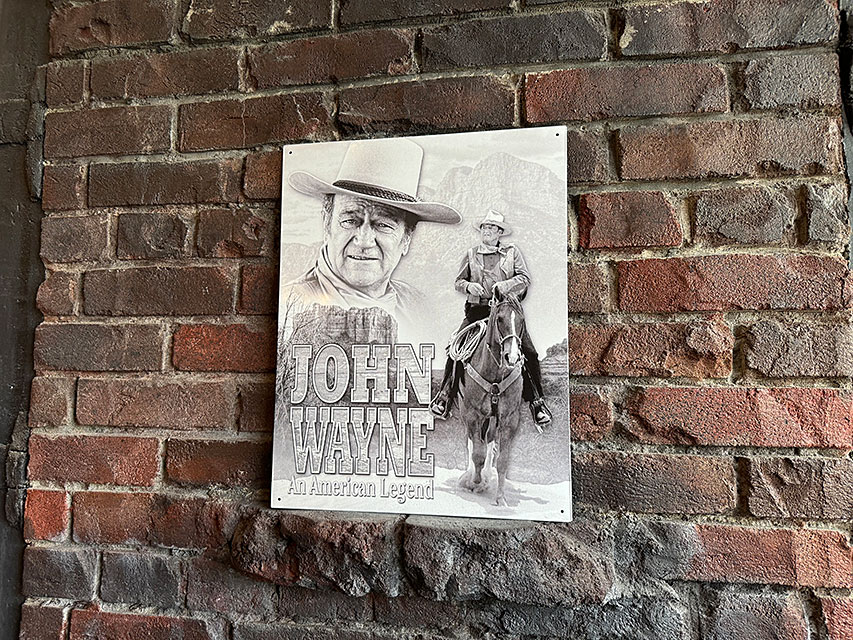 ジョン・ウェイン　ブリキ看板　（AMERICAN LEGEND） ■ アメリカン雑貨 アメリカ雑貨 |  | 05