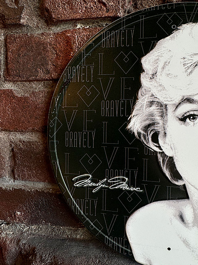 マリリン・モンロー　ラウンド型　ブリキ看板　（PERFECT RED LIPS） ■ アメリカン雑貨 アメリカ雑貨 |  | 02