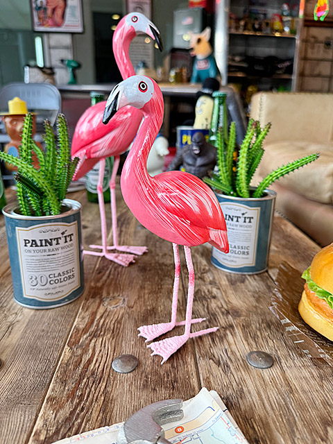 ピンクフラミンゴ　木彫り人形　（Sサイズ）　単品　ウッドカービング ■ アメリカン雑貨 アメリカ雑貨 | 