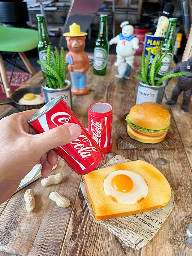 コカ・コーラ　コーク缶型　S＆Pボトルシェーカー　（コーク缶） ■ アメリカン雑貨 アメリカ雑貨 | Coca Cola | 02