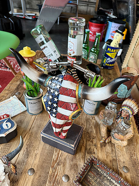 アメリカンフラッグ　スカル　スタンドオブジェ　ウエスタン　星条旗 ■ アメリカン雑貨 アメリカ雑貨 |  | 01