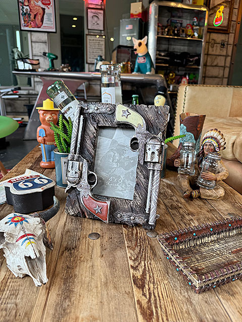 ダブルガン　フォトフレーム　ウエスタン　写真立て ■ アメリカン雑貨 アメリカ雑貨 |  | 09