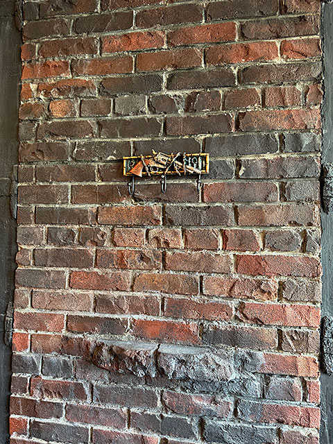 リボルバーガン　ウォールフックボード　3フック ■ アメリカン雑貨 アメリカ雑貨 |  | 04