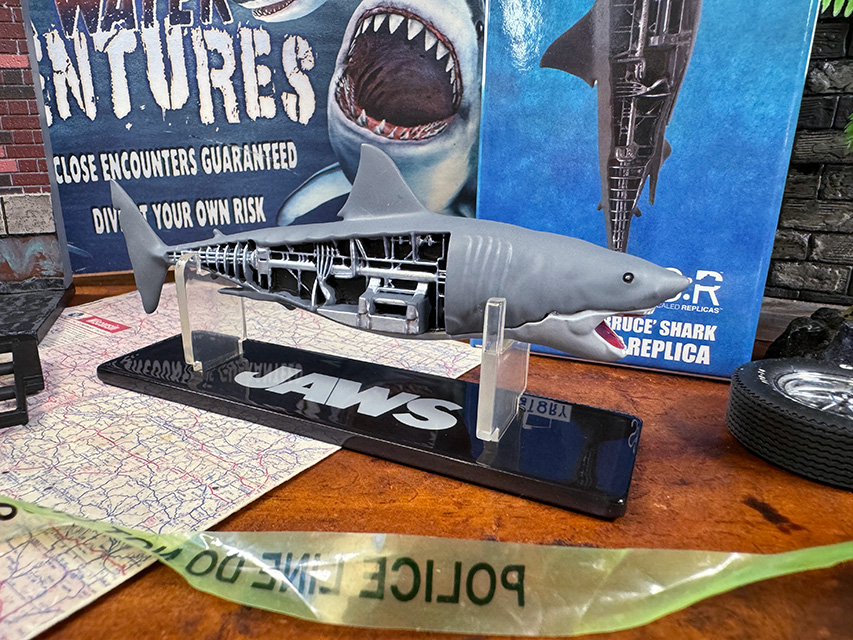 ファクトリーエンターテイメント　映画　ジョーズ　メカニカル　ブルース　スケールプロップレプリカ ■ アメリカン雑貨 アメリカ雑貨 |  | 01