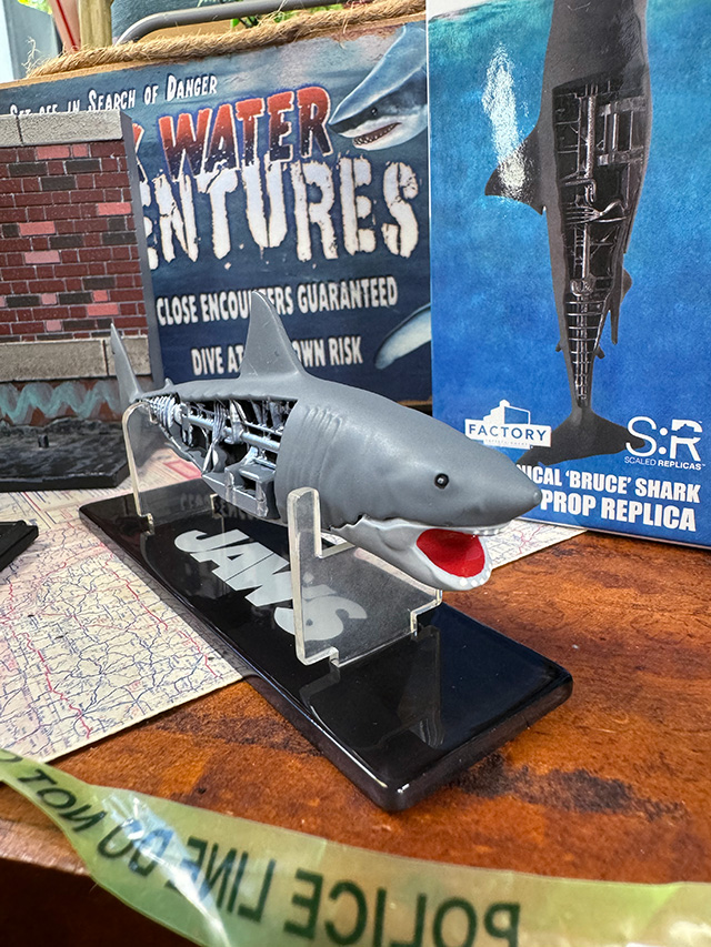 ファクトリーエンターテイメント　映画　ジョーズ　メカニカル　ブルース　スケールプロップレプリカ ■ アメリカン雑貨 アメリカ雑貨 |  | 05