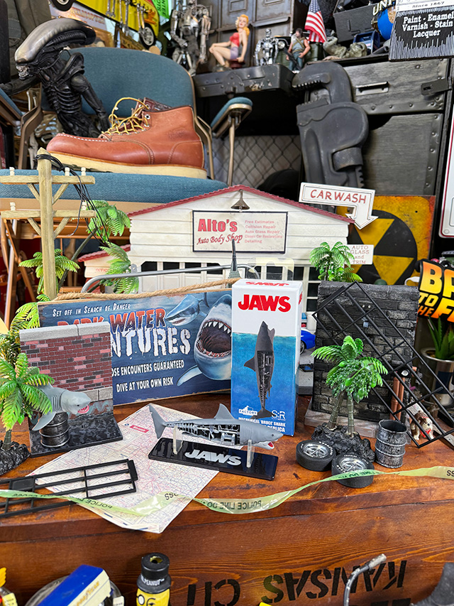 ファクトリーエンターテイメント　映画　ジョーズ　メカニカル　ブルース　スケールプロップレプリカ ■ アメリカン雑貨 アメリカ雑貨 |  | 06