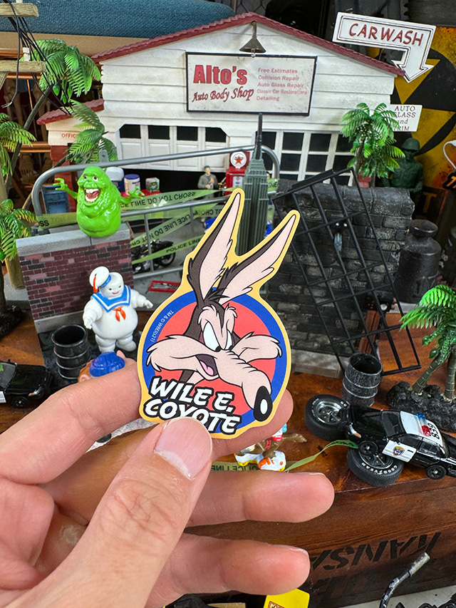 ワイリーコヨーテ スタチュー 特大 ワイリーコヨーテ オフィシャル ステッカー （フェイス