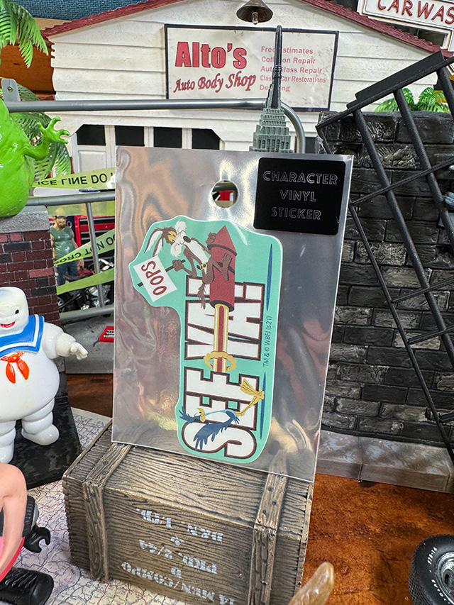 ワイリーコヨーテ　オフィシャル　ステッカー　（ロケット） ■ アメリカン雑貨 アメリカ雑貨 |  | 03