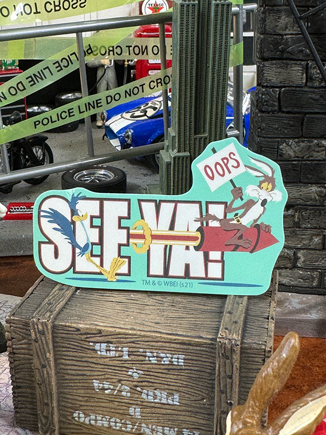 ワイリーコヨーテ　オフィシャル　ステッカー　（ロケット） ■ アメリカン雑貨 アメリカ雑貨 | 