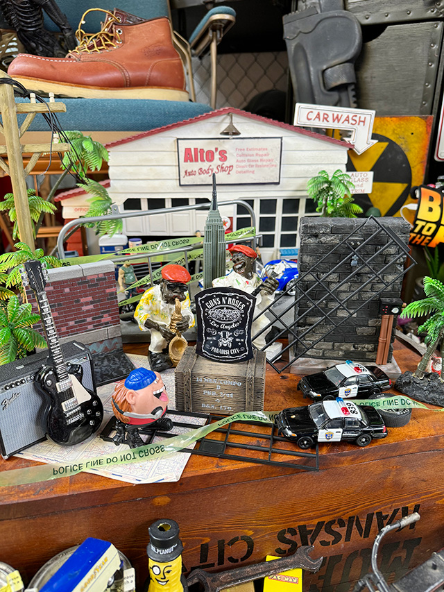 ガンズ・アンド・ローゼズ　オフィシャル　ステッカー　（ブラックラベル） ■ アメリカン雑貨 アメリカ雑貨 |  | 01