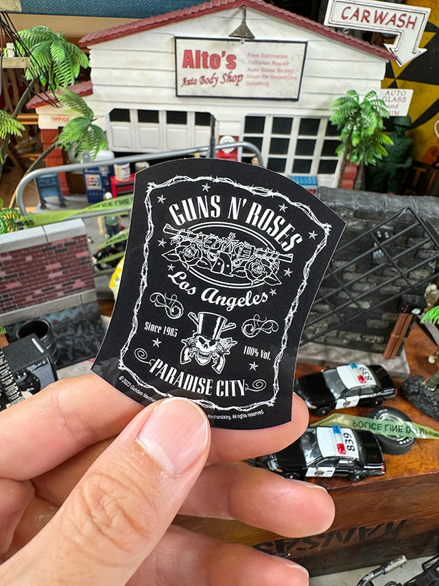 ガンズ・アンド・ローゼズ　オフィシャル　ステッカー　（ブラックラベル） ■ アメリカン雑貨 アメリカ雑貨 |  | 02