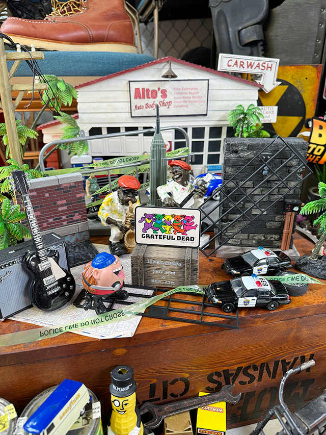 グレイトフルデッド　オフィシャル　ステッカー　（ダンシングベア/レインボー） ■ アメリカン雑貨 アメリカ雑貨 |  | 01