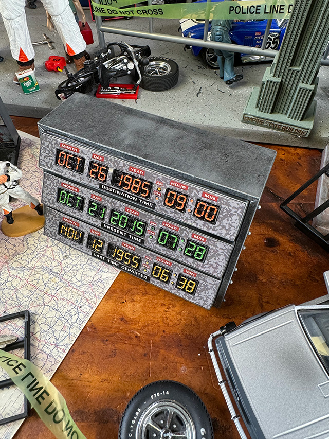 映画　バック・トゥ・ザ・フューチャー　デロリアン　タイムサーキット　スケールプロップレプリカ ■ アメリカン雑貨 アメリカ雑貨 |  | 01