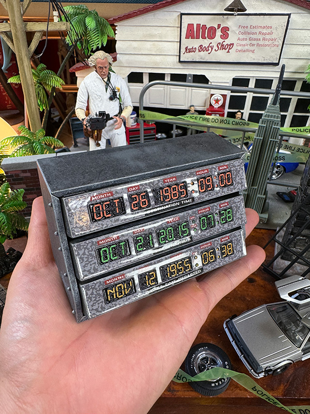 映画　バック・トゥ・ザ・フューチャー　デロリアン　タイムサーキット　スケールプロップレプリカ ■ アメリカン雑貨 アメリカ雑貨 |  | 06