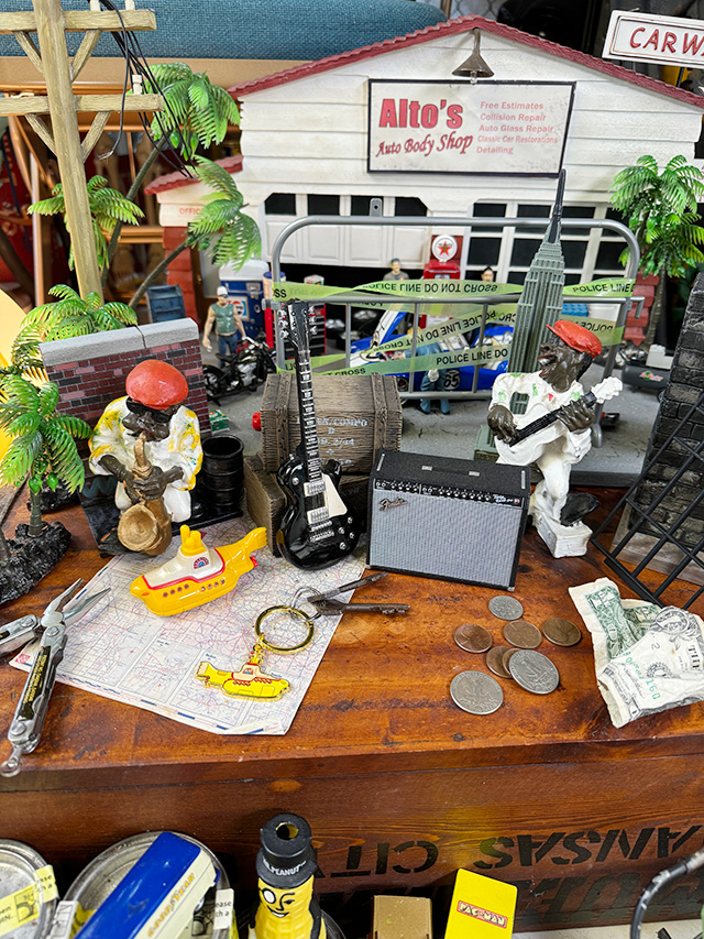 ビートルズ　イエローサブマリン　メタルキーホルダー ■ アメリカン雑貨 アメリカ雑貨 |  | 02