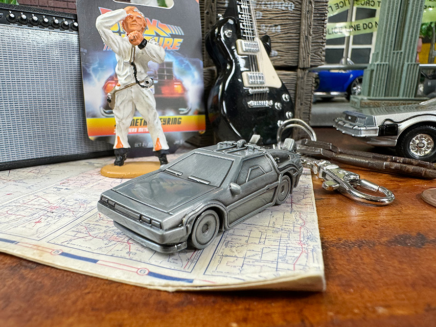 映画　バック・トゥ・ザ・フューチャー　デロリアン　3D　メタル　キーホルダー ■ アメリカン雑貨 アメリカ雑貨 |  | 02