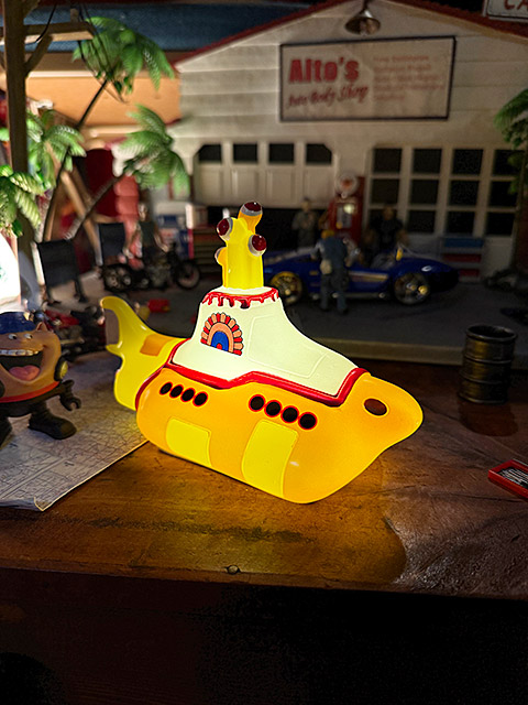 ビートルズ　イエローサブマリン　LEDランプ　オブジェ　（USBコード付属） ■ アメリカン雑貨 アメリカ雑貨 | 
