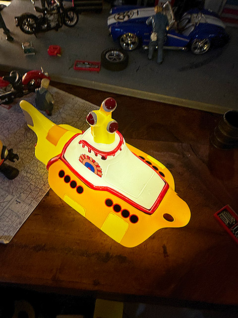 ビートルズ　イエローサブマリン　LEDランプ　オブジェ　（USBコード付属） ■ アメリカン雑貨 アメリカ雑貨 |  | 01