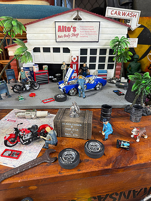 アメリカのバイカーのお守り　クレイスミス　ガーディアンベル　（チェッカーロゴ＆No.1/シルバー） ■ アメリカン雑貨 アメリカ雑貨 |  | 03