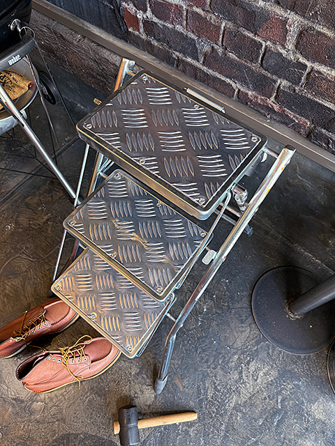 ダルトン　フォールディング3ステップスラダー　（ガルバナイズド） ■ アメリカン雑貨 アメリカ雑貨 | DULTON | 01