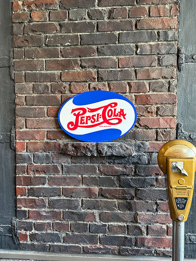 ペプシ　1930年代ロゴ　オーバル型　エンボス　ティンサイン　ブリキ看板 ■ アメリカン雑貨 アメリカ雑貨 |  | 01