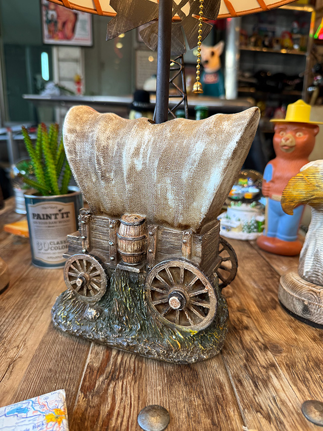 ウエスタン　幌馬車　ルームランプ　ウエスタンワゴン ■ アメリカン雑貨 アメリカ雑貨 |  | 02